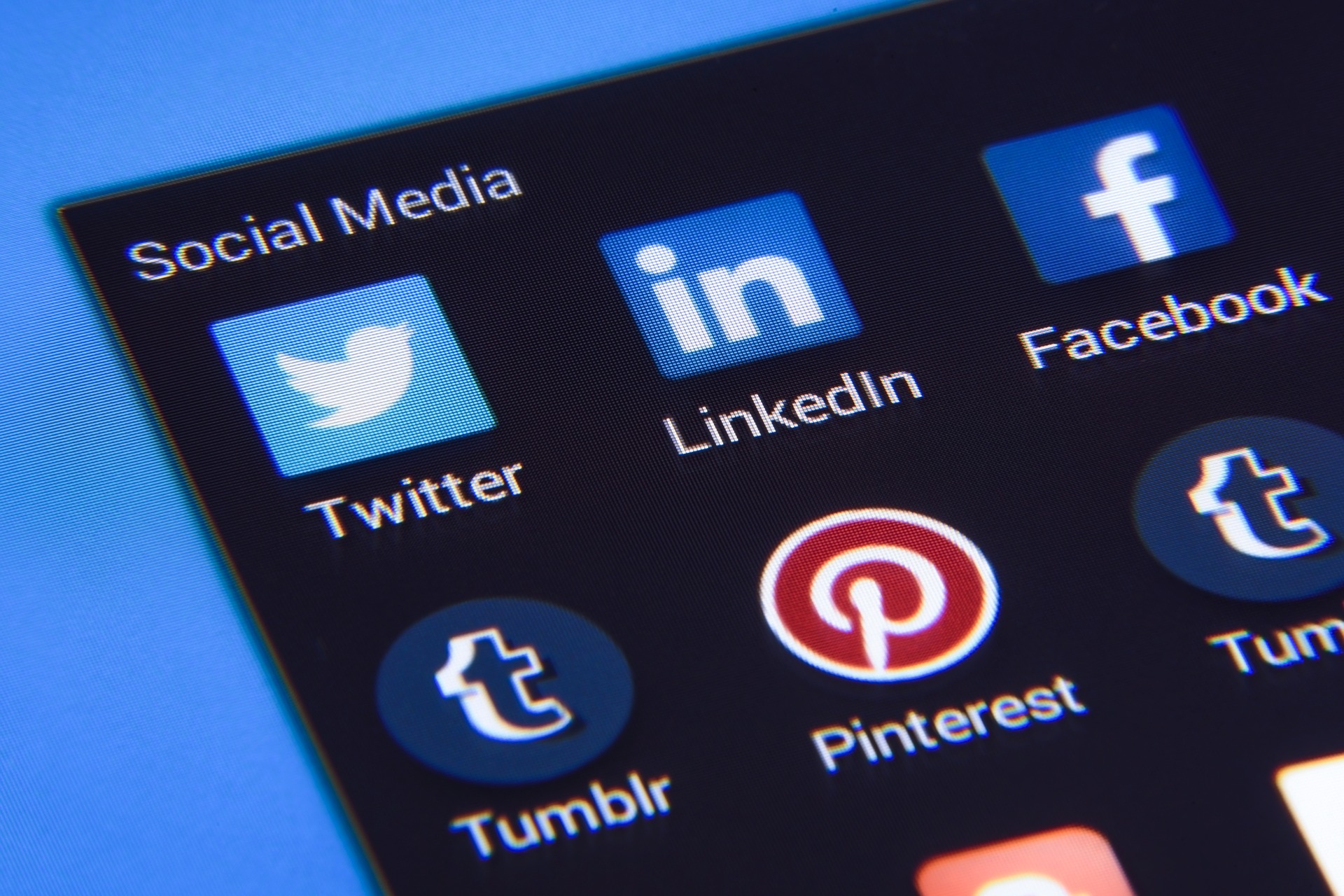Come una strategia frammentata di social media può danneggiare il tuo marchio