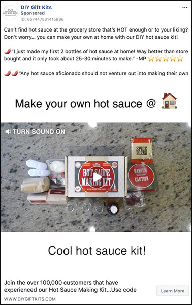 Annuncio di salsa piccante per kit regalo fai-da-te con normale copia di marketing
