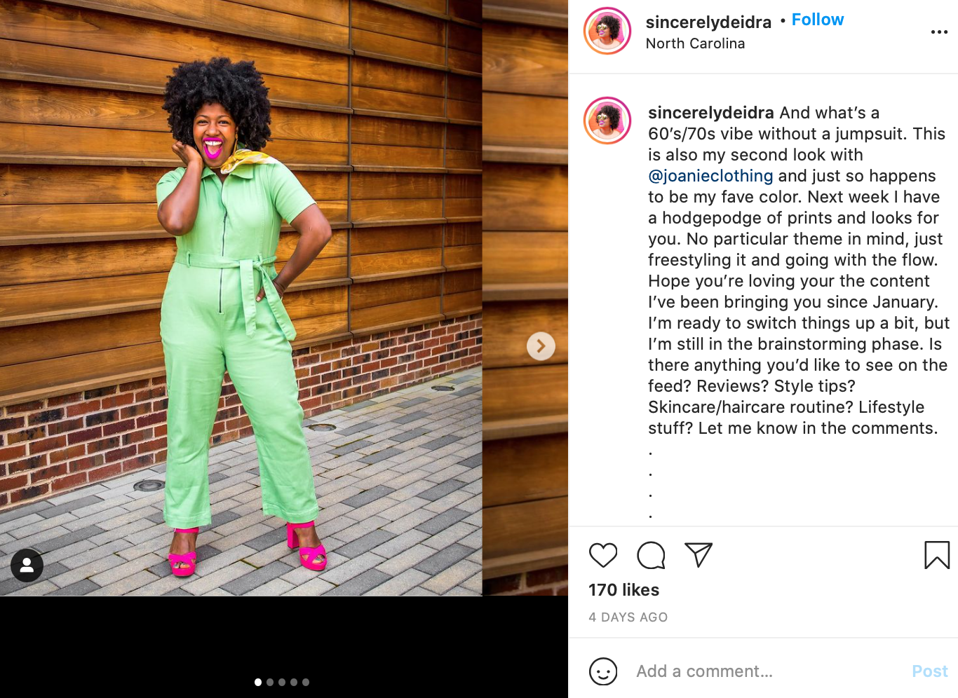Influencer di Instagram che promuove il marchio di moda. 
