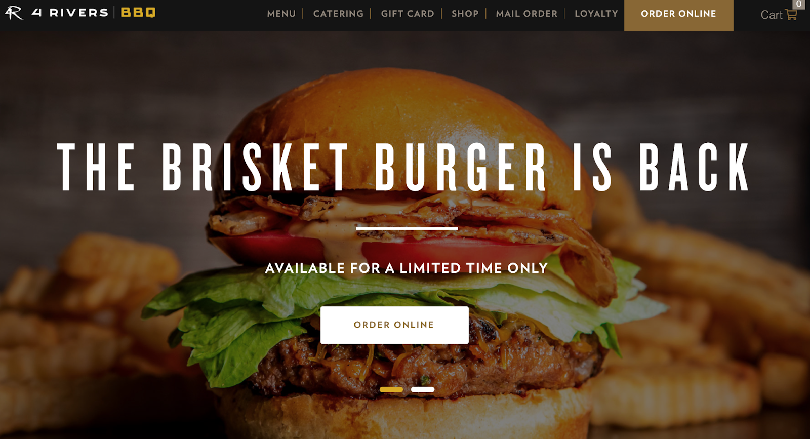 4 fiumi affumicatoio homepage sito web immagine in primo piano con un hamburger al formaggio with