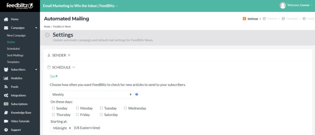 Screenshot delle impostazioni di un mailing automatizzato che mostra la scheda di pianificazione aperta per la modifica.  Viene scelta l'opzione Settimanale.