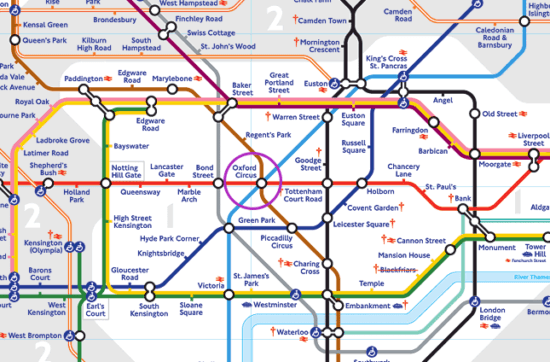 Sezione della mappa della metropolitana di Londra, con un anello intorno alla stazione di Oxford Circus