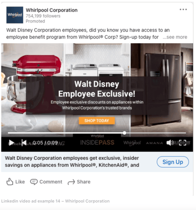 Contenuti sponsorizzati da LinkedIn, esempio di annuncio video con una campagna pubblicitaria video sullo schermo